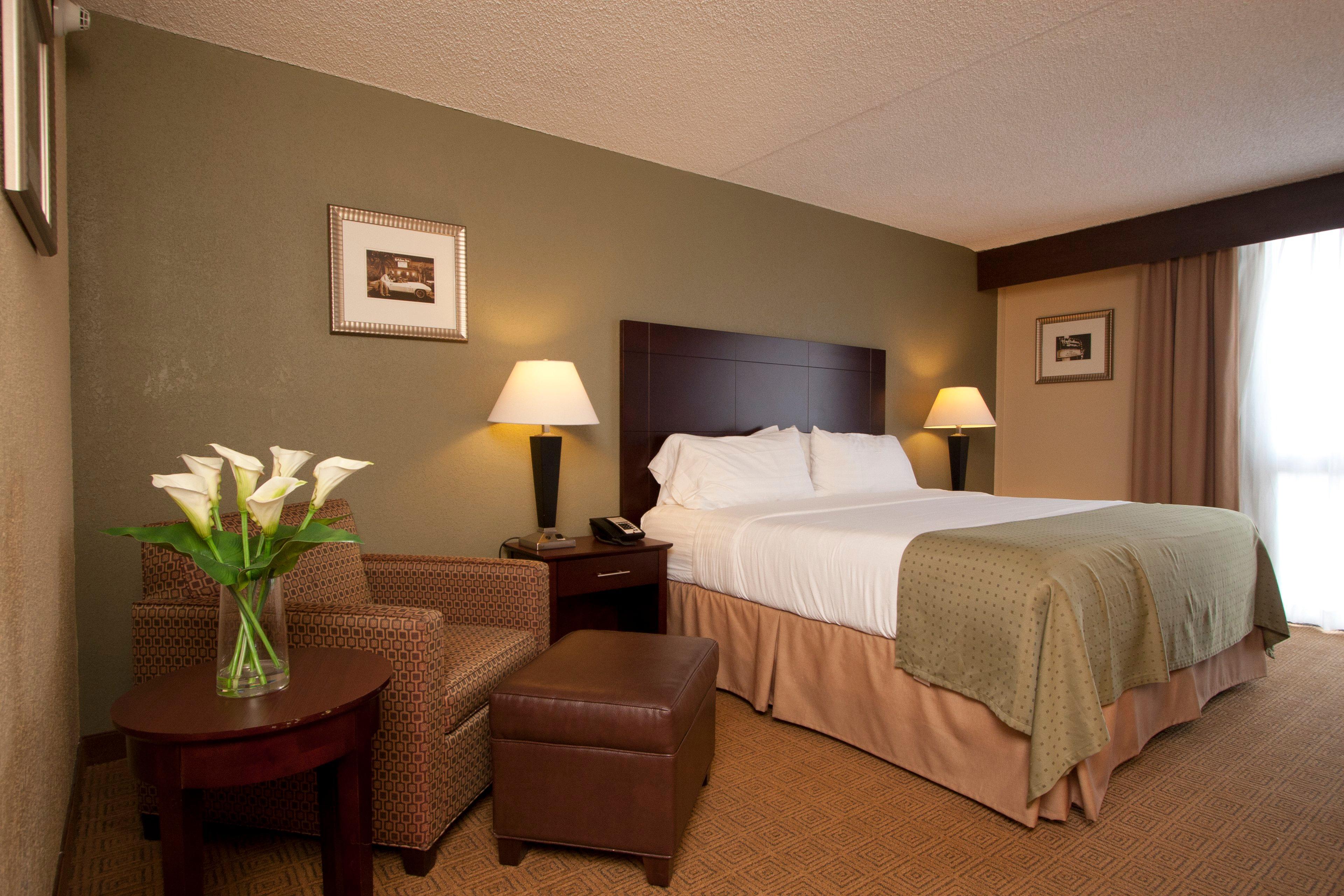 Holiday Inn South Plainfield-Piscataway By Ihg Exterior foto