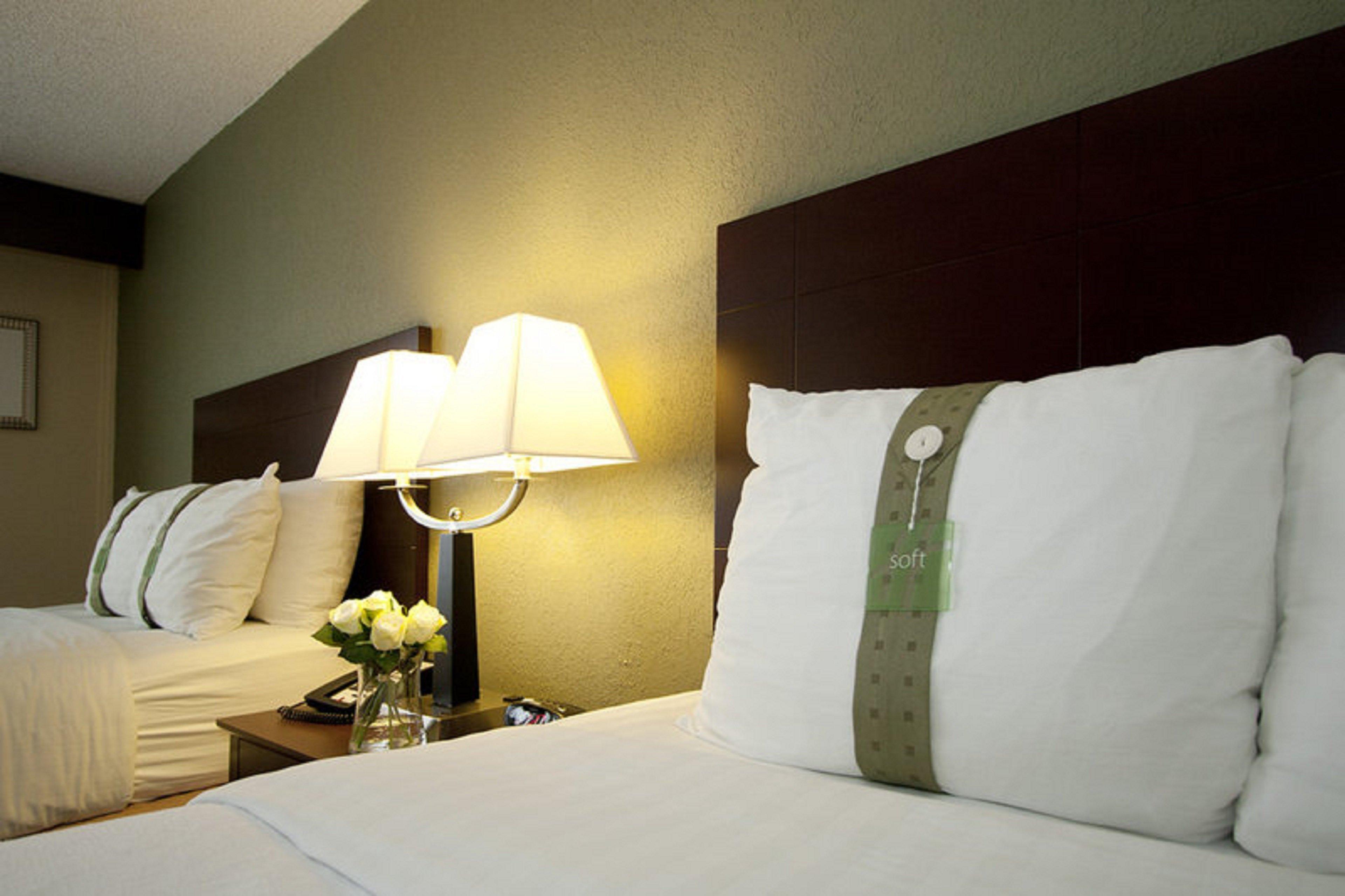 Holiday Inn South Plainfield-Piscataway By Ihg Exterior foto