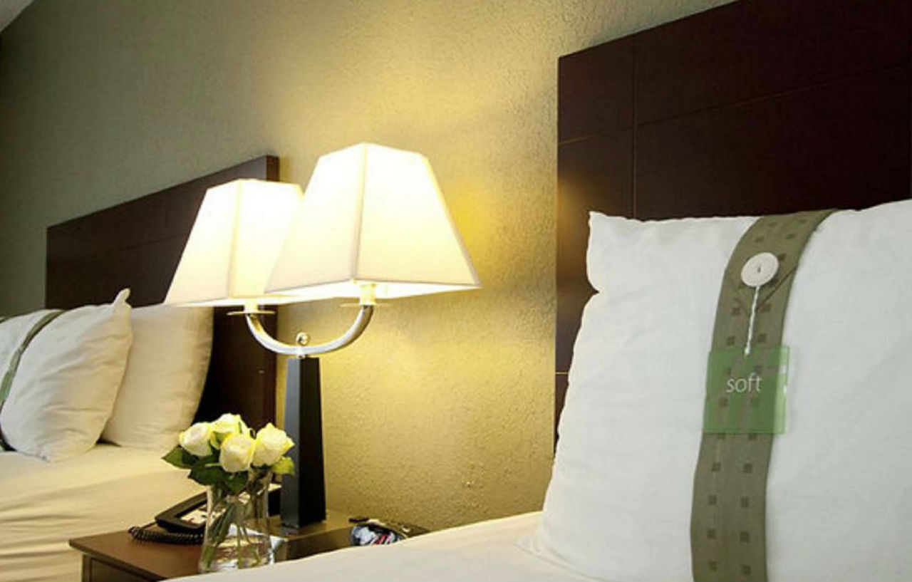 Holiday Inn South Plainfield-Piscataway By Ihg Exterior foto